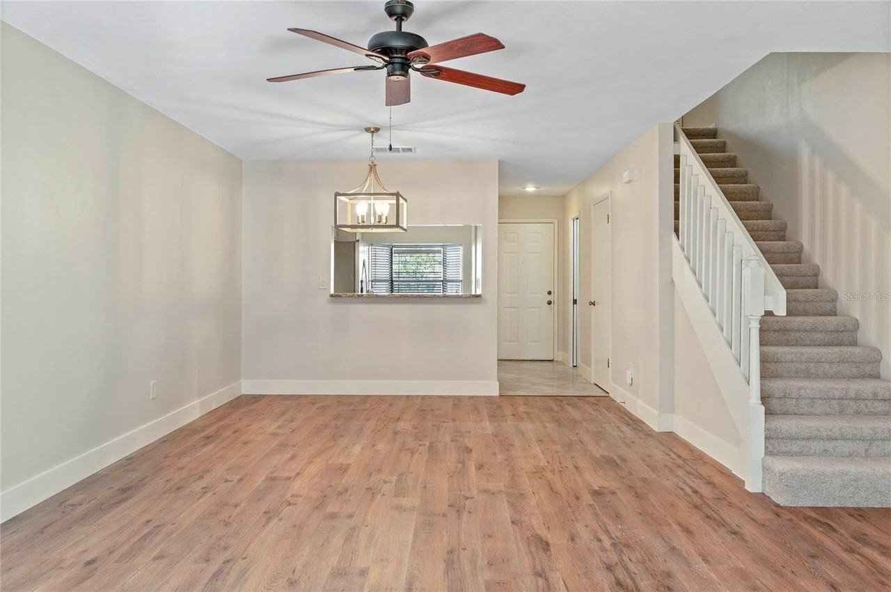 409 Sandlewood Cv #3 - Photo 6 of 37