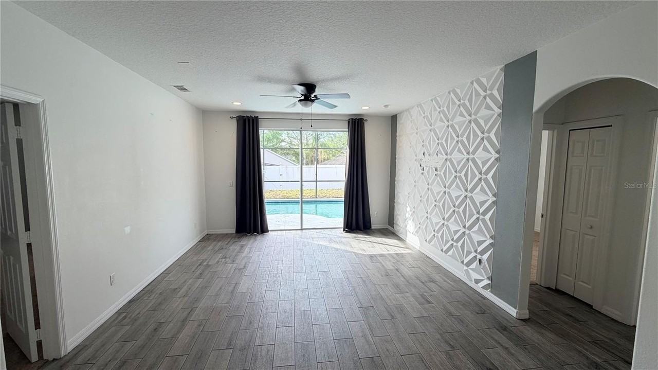 456 Knollwood Dr - Photo 6 of 28