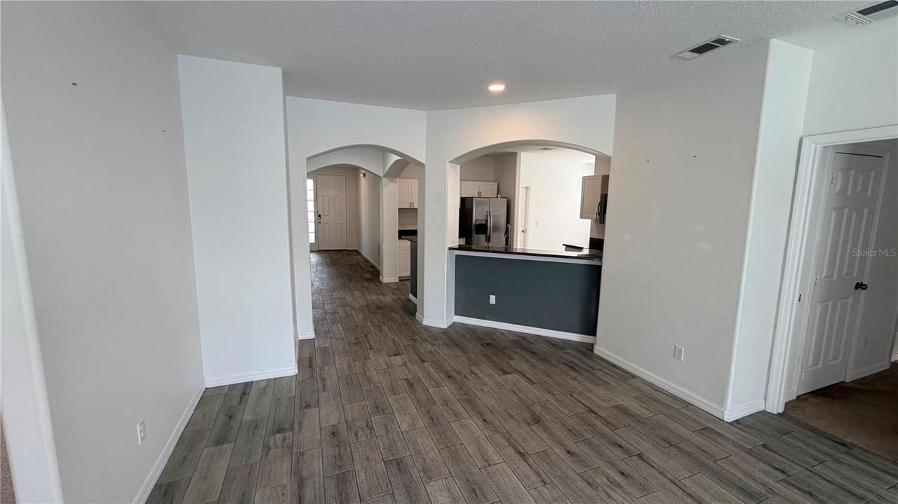 456 Knollwood Dr - Photo 7 of 28