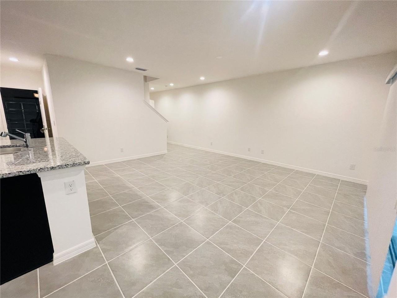 180 Glass Onion Dr - Photo 4 of 19