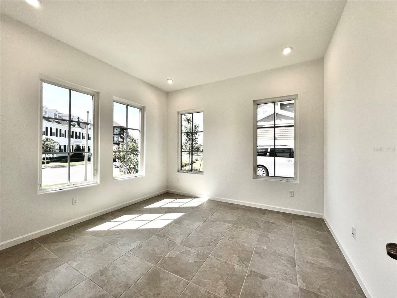 2116 Celebration Blvd - Photo 5 of 46