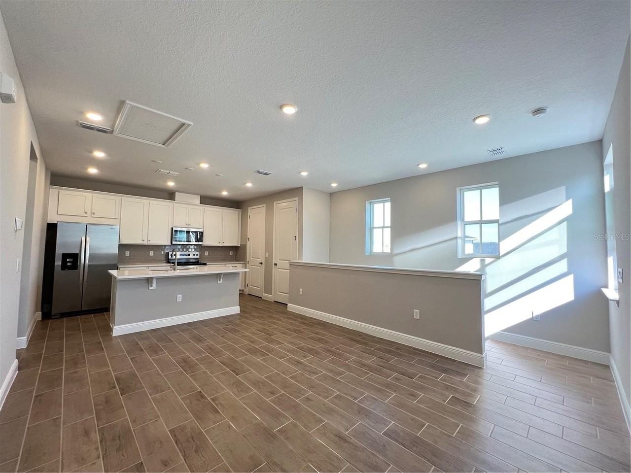 10552 Pearson Ave - Photo 2 of 13