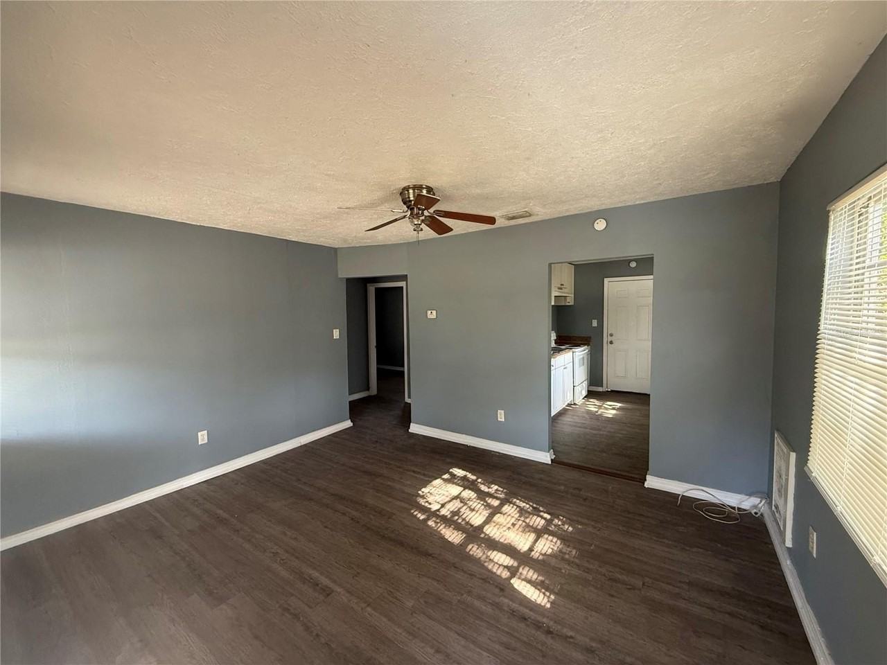 3118 E 33rd Ave - Photo 2 of 10