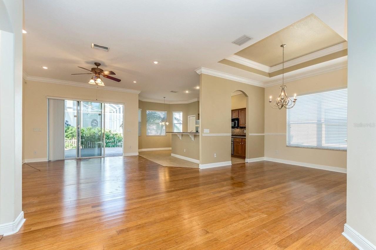 10639 Hatteras Dr - Photo 4 of 27