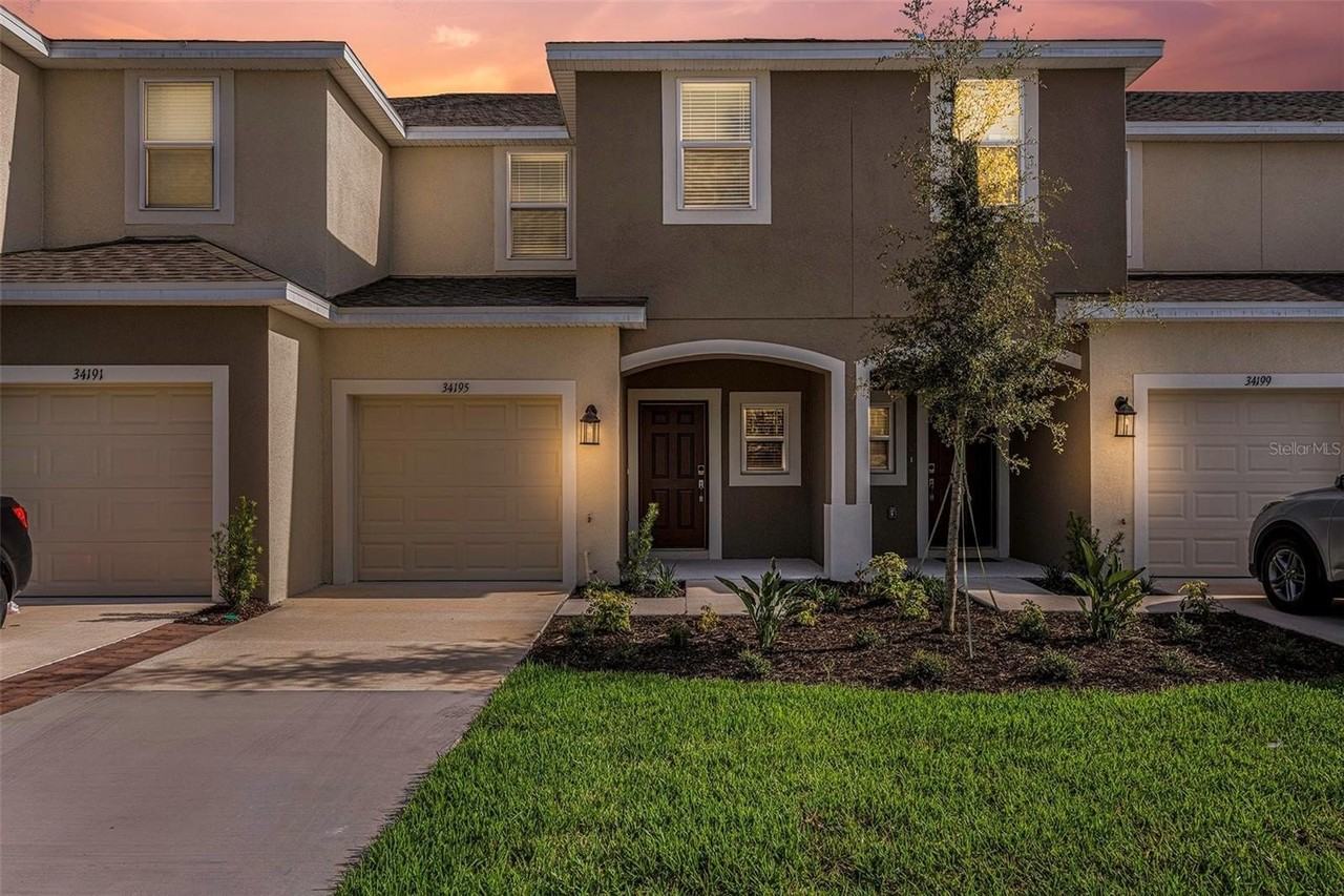 34195 Polacca Ln - Photo 2 of 17