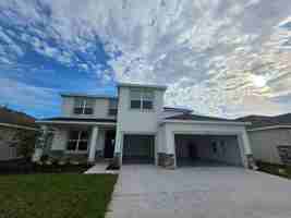 featured image of 2212 Sienna Spruce St