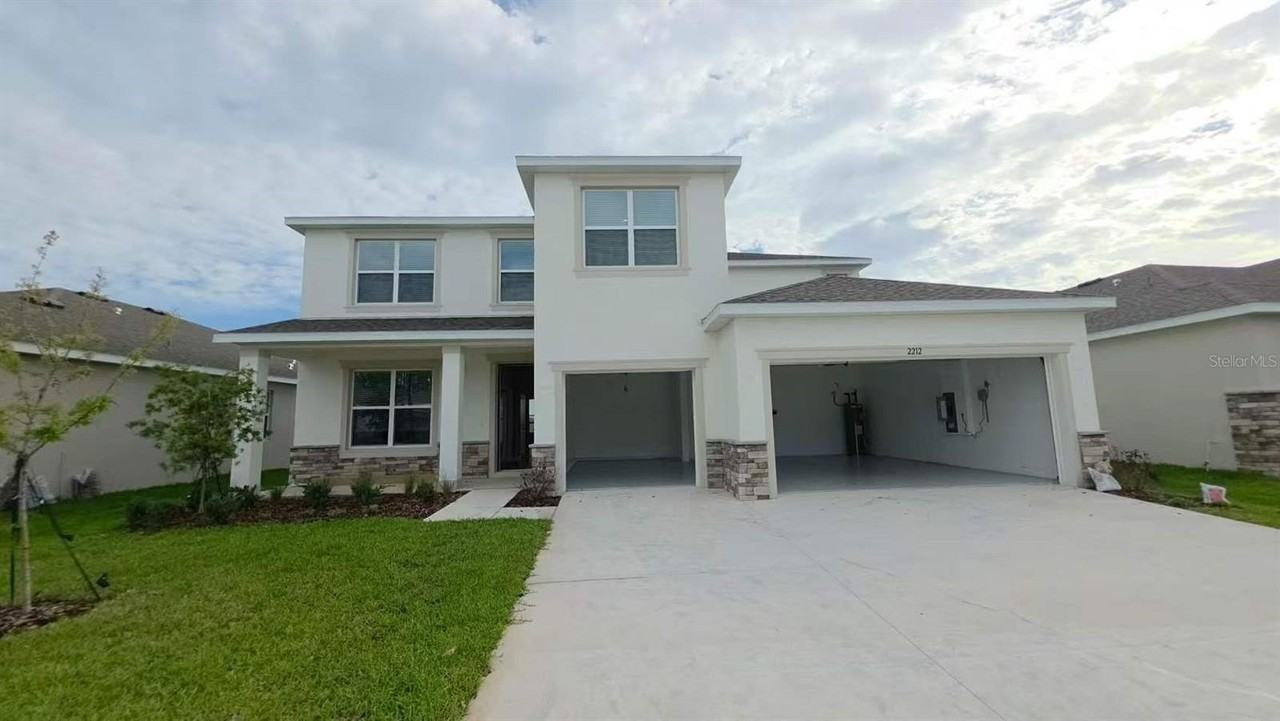 2212 Sienna Spruce St - Photo 2 of 30