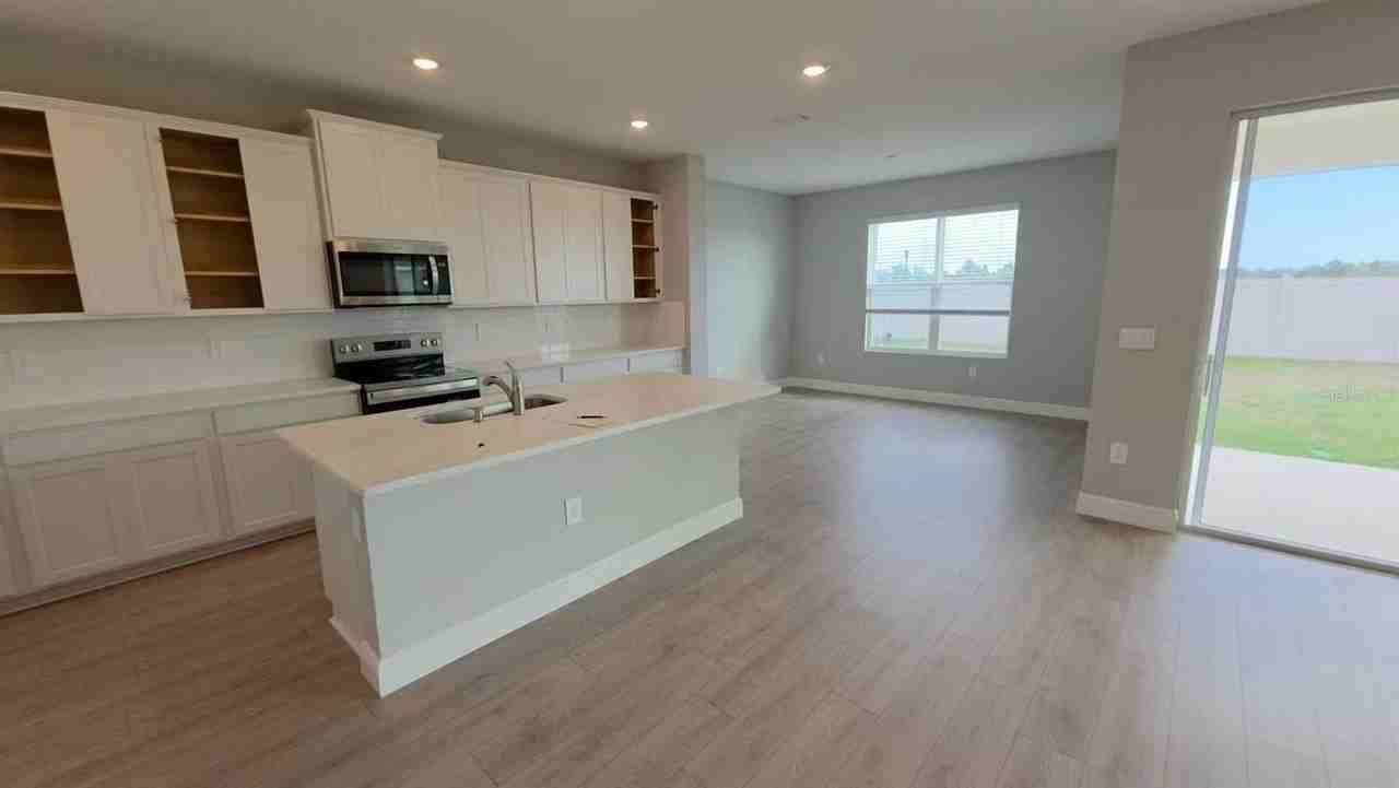 2212 Sienna Spruce St - Photo 4 of 30