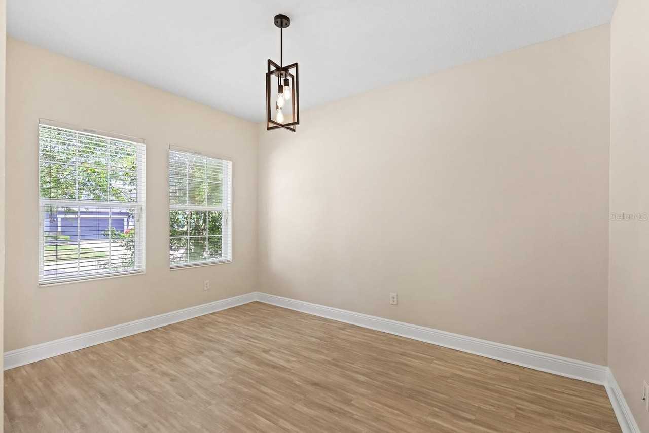 6821 Park Strand Dr - Photo 7 of 49