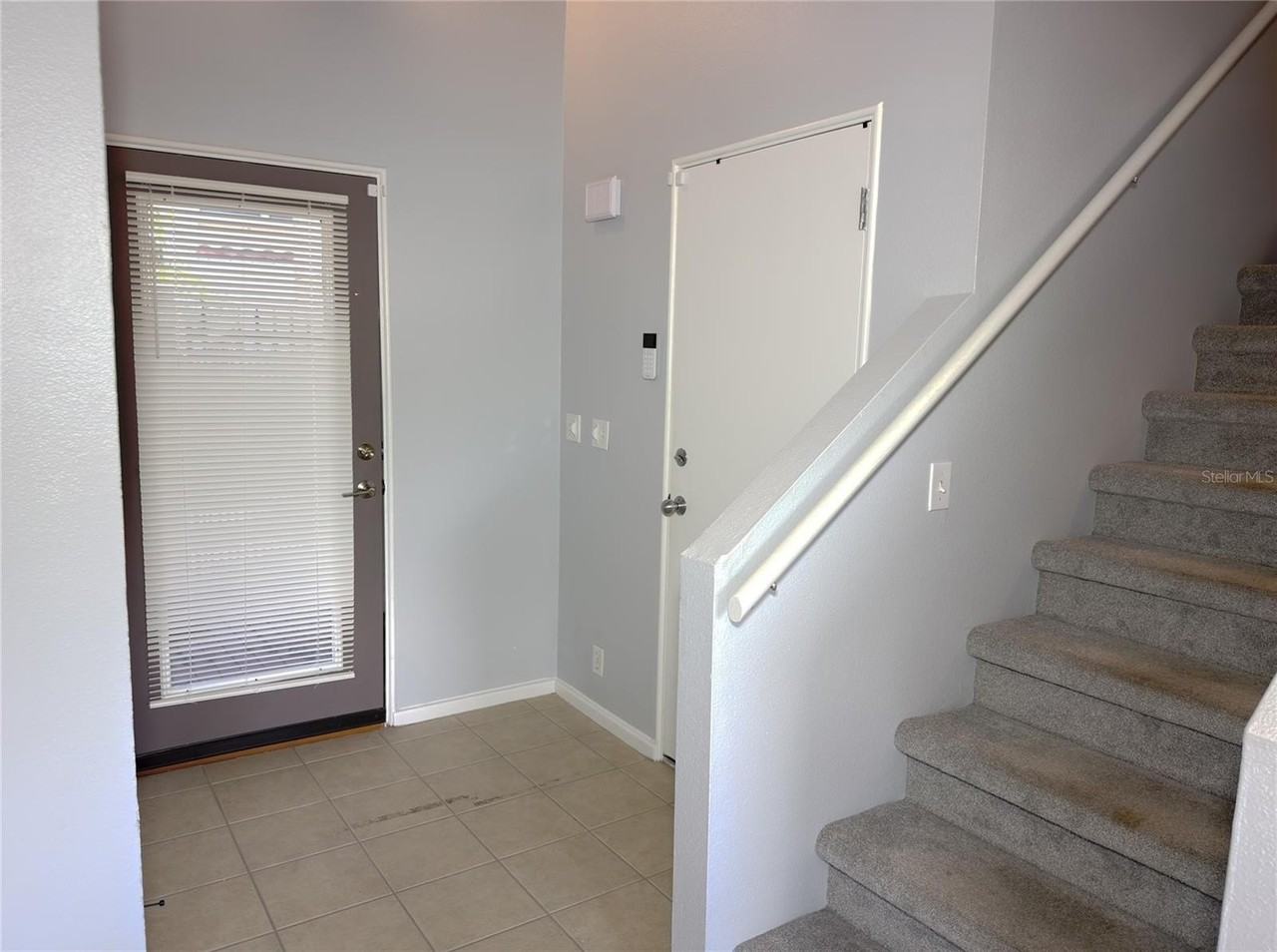 824 Padua Ln - Photo 2 of 31