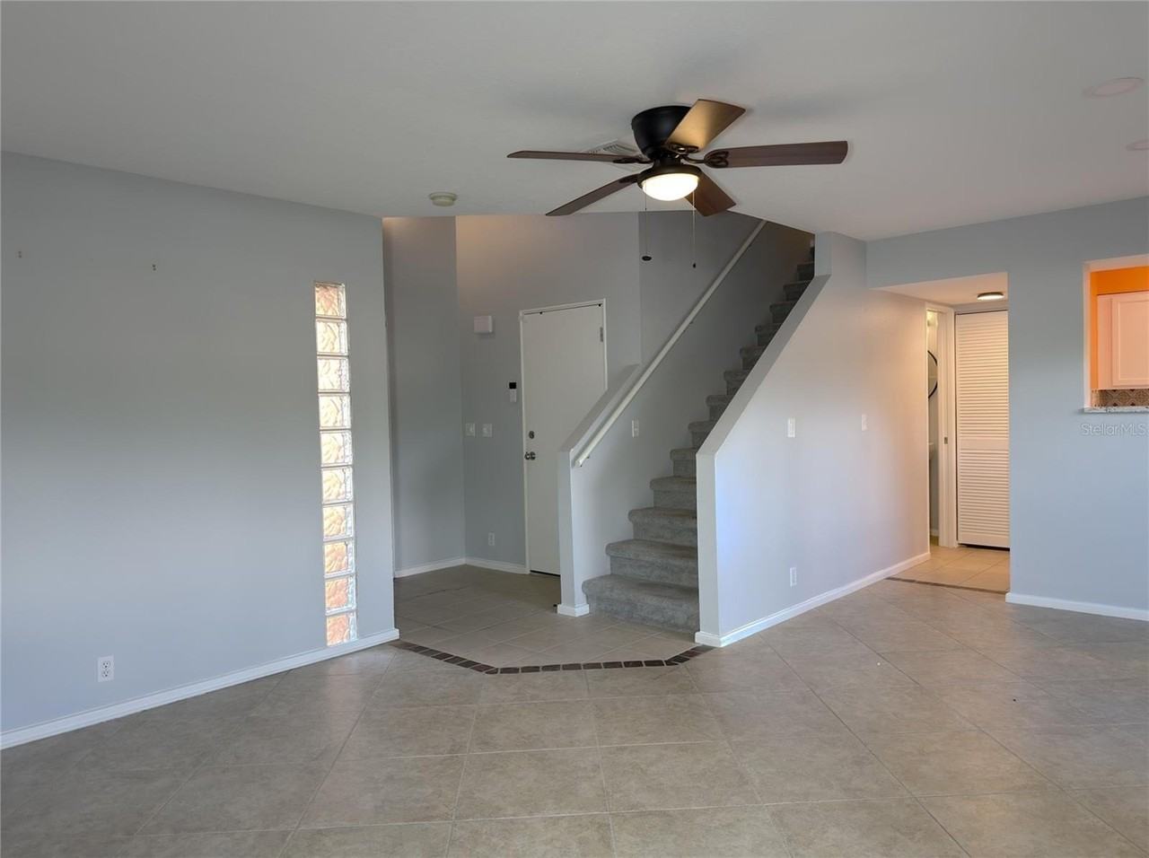 824 Padua Ln - Photo 3 of 31