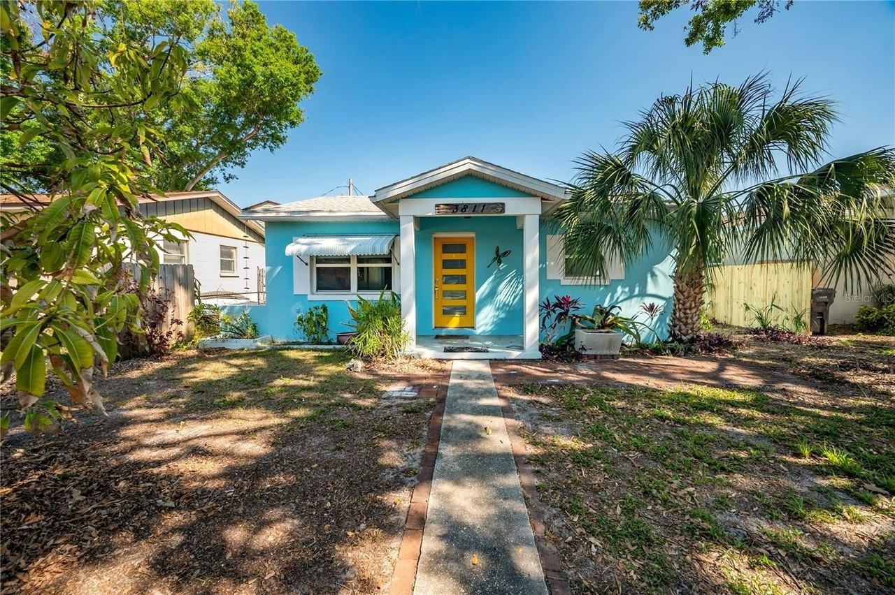 3811 44th Ave N - Photo 2 of 37