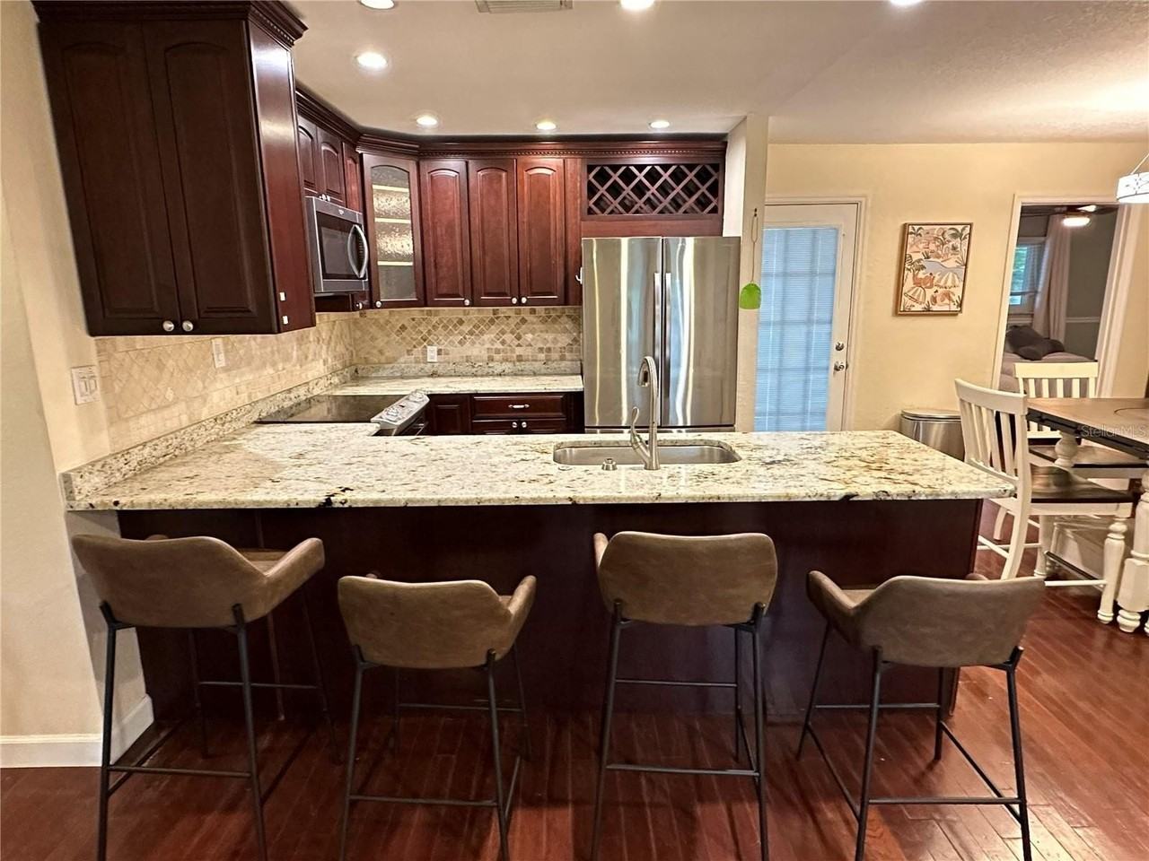 3324 Briarwood Ln - Photo 5 of 33