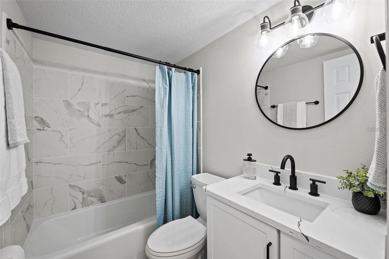 4610 W Gray St #109 - Photo 5 of 30