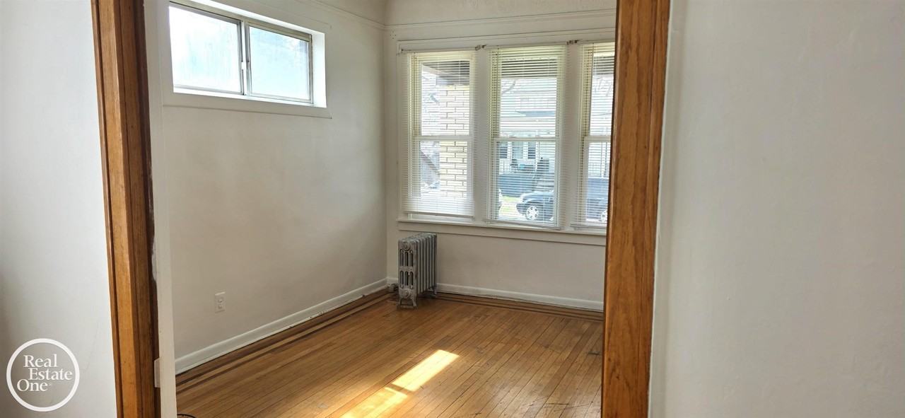 12080 Saint Aubin St - Photo 5 of 8