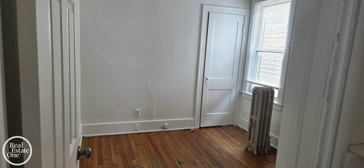 12080 Saint Aubin St - Photo 6 of 8