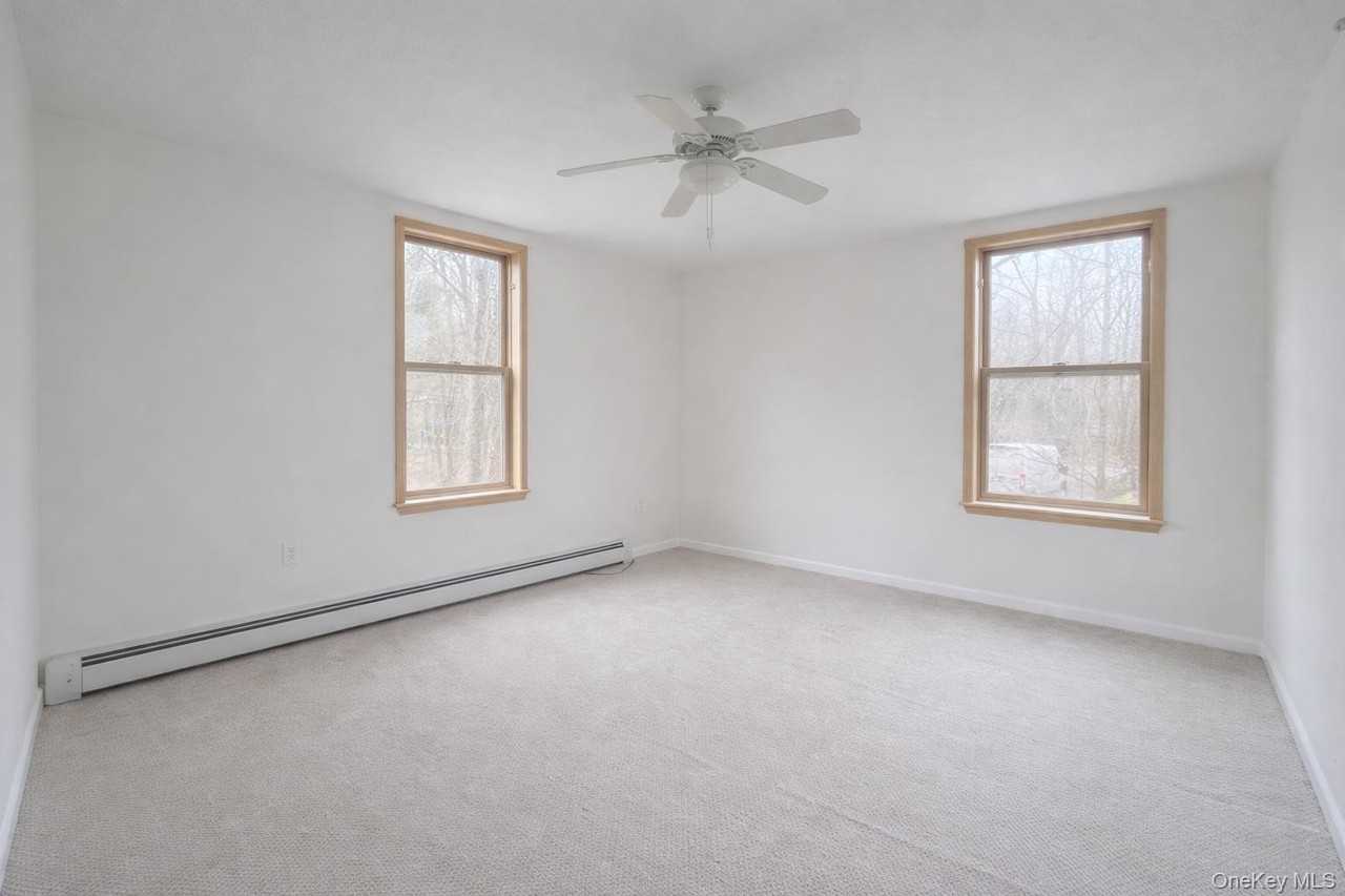 21 Stanton Corner Rd #5 - Photo 4 of 5