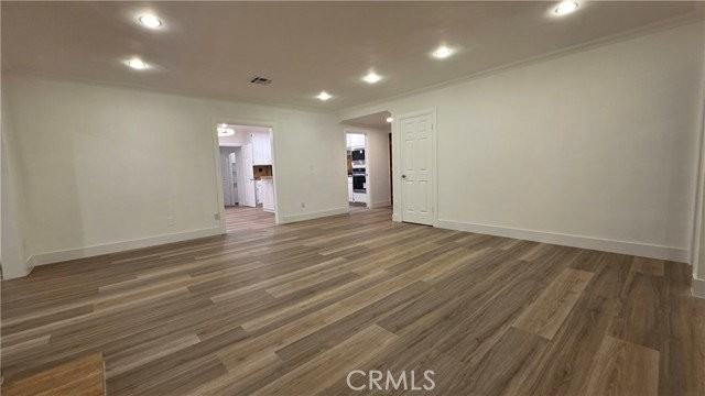 18224 Chatsworth St - Photo 4 of 8