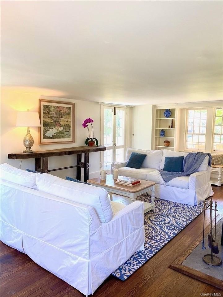 333 Hook Rd - Photo 6 of 23