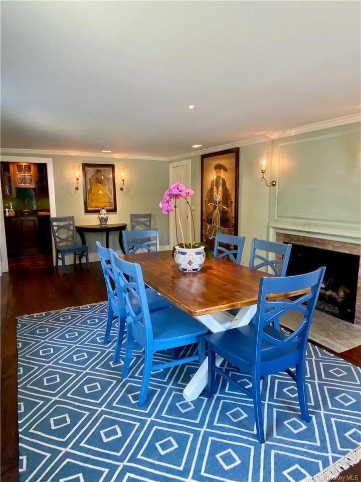 333 Hook Rd - Photo 7 of 23