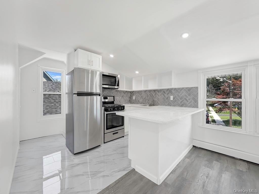 8 Winthrop St Unit 2 - Photo 3 of 14