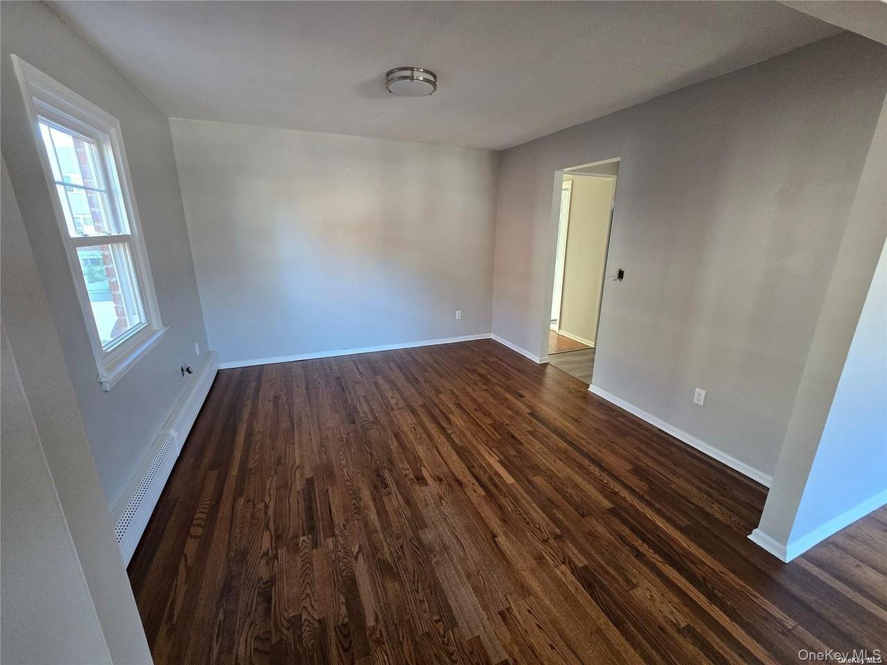 70 E Valley Stream Blvd Apt 2 - Photo 5 of 9