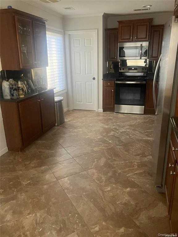 389 Clubhouse Ct Unit 457 - Photo 6 of 15