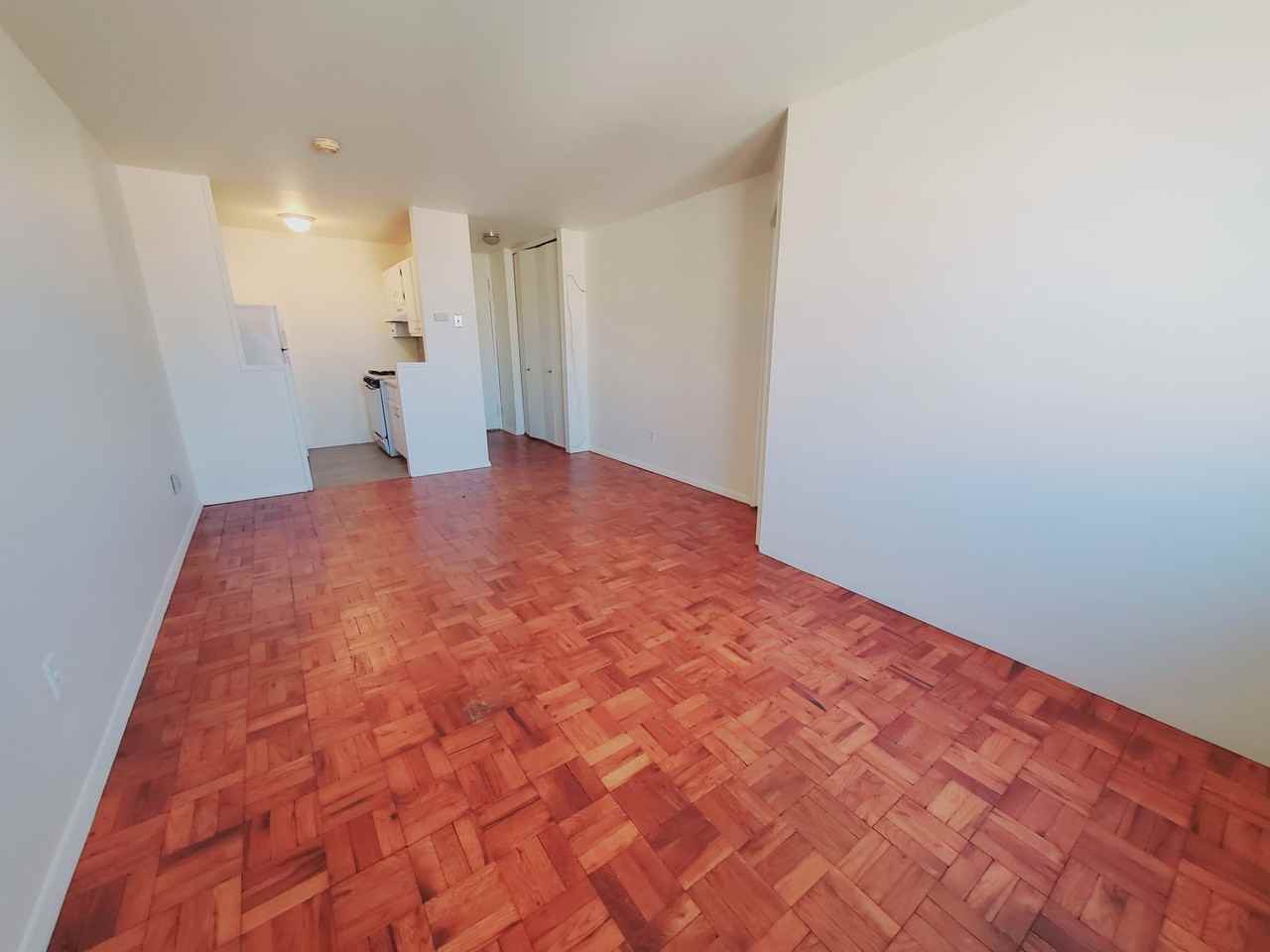 140 Grove St #6 - Photo 2 of 5