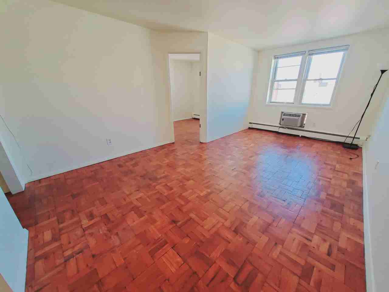 140 Grove St #6 - Photo 4 of 5