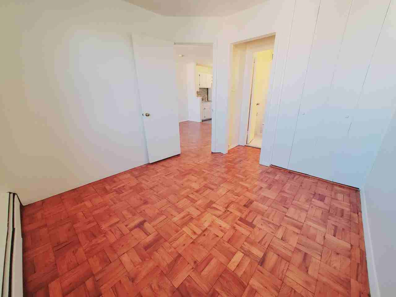 140 Grove St #6 - Photo 5 of 5
