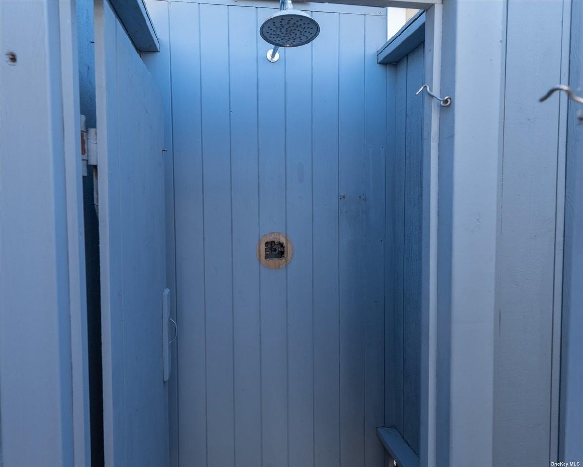 672 Ocean Breeze - Photo 3 of 30