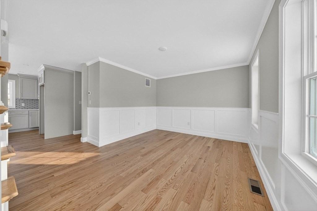 3 Earle St - Photo 5 of 42