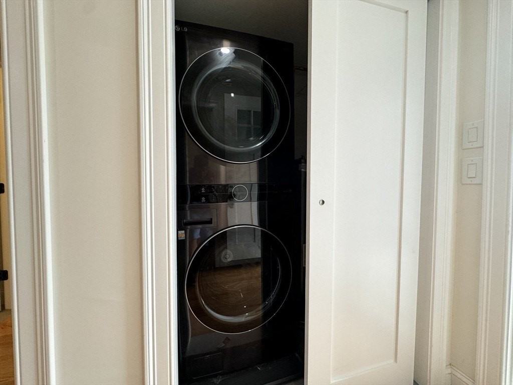 298 Washington St Unit 0 - Photo 6 of 8