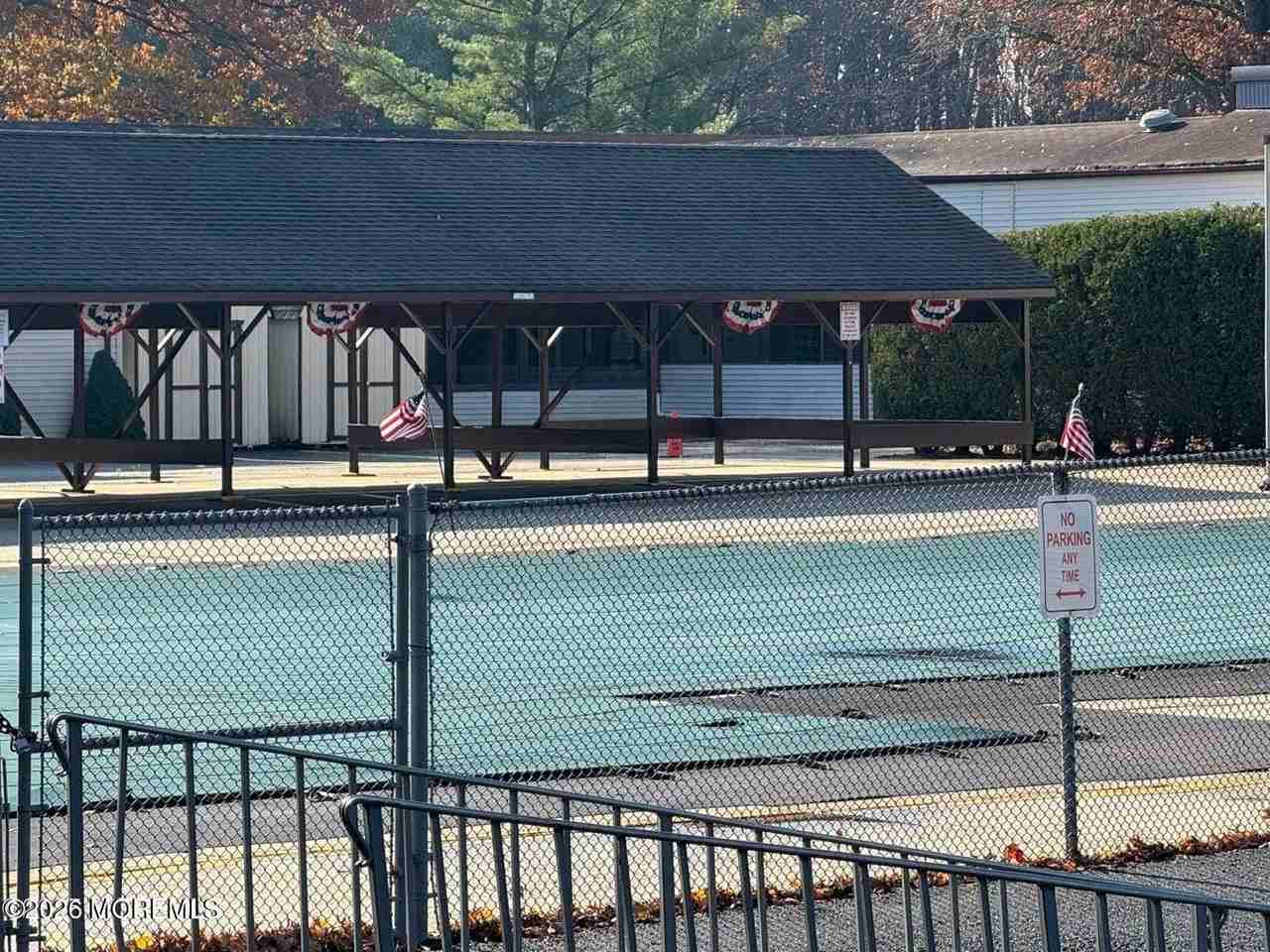 93 Arrowood Rd Unit G - Photo 2 of 5