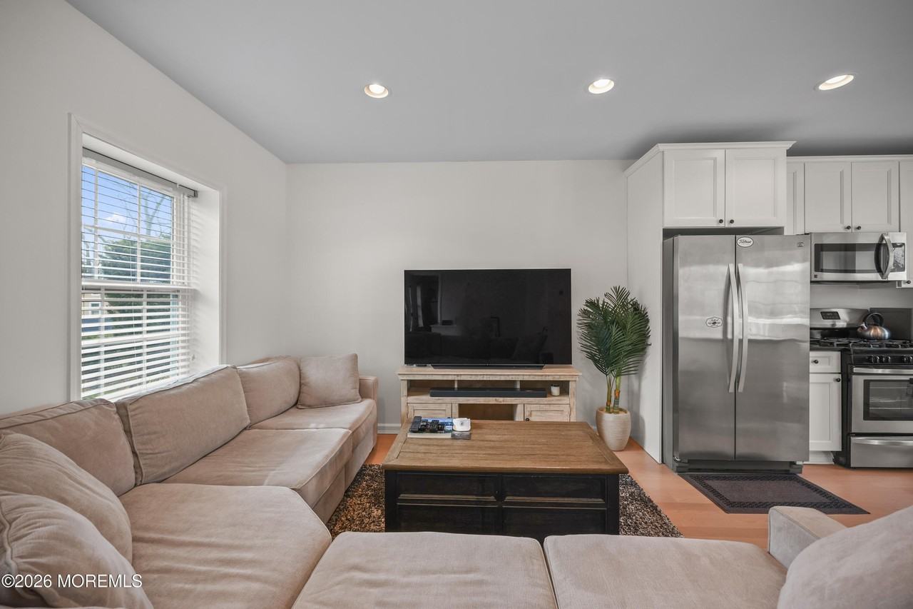 5 Cortland Rd - Photo 5 of 28