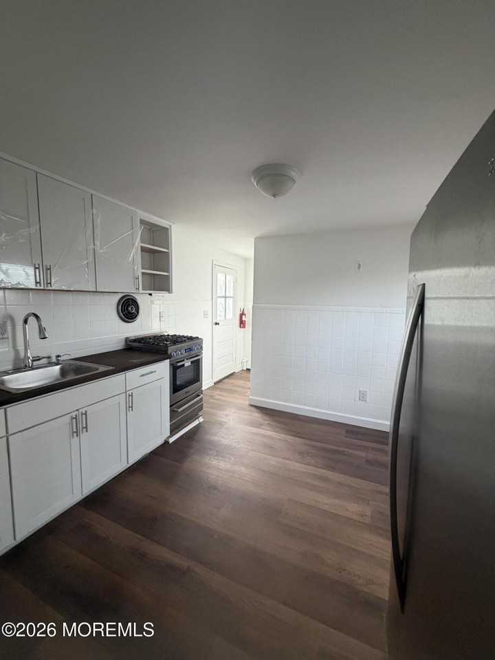 88 South Street unit: 2Nd Floor - Photo 3 of 11