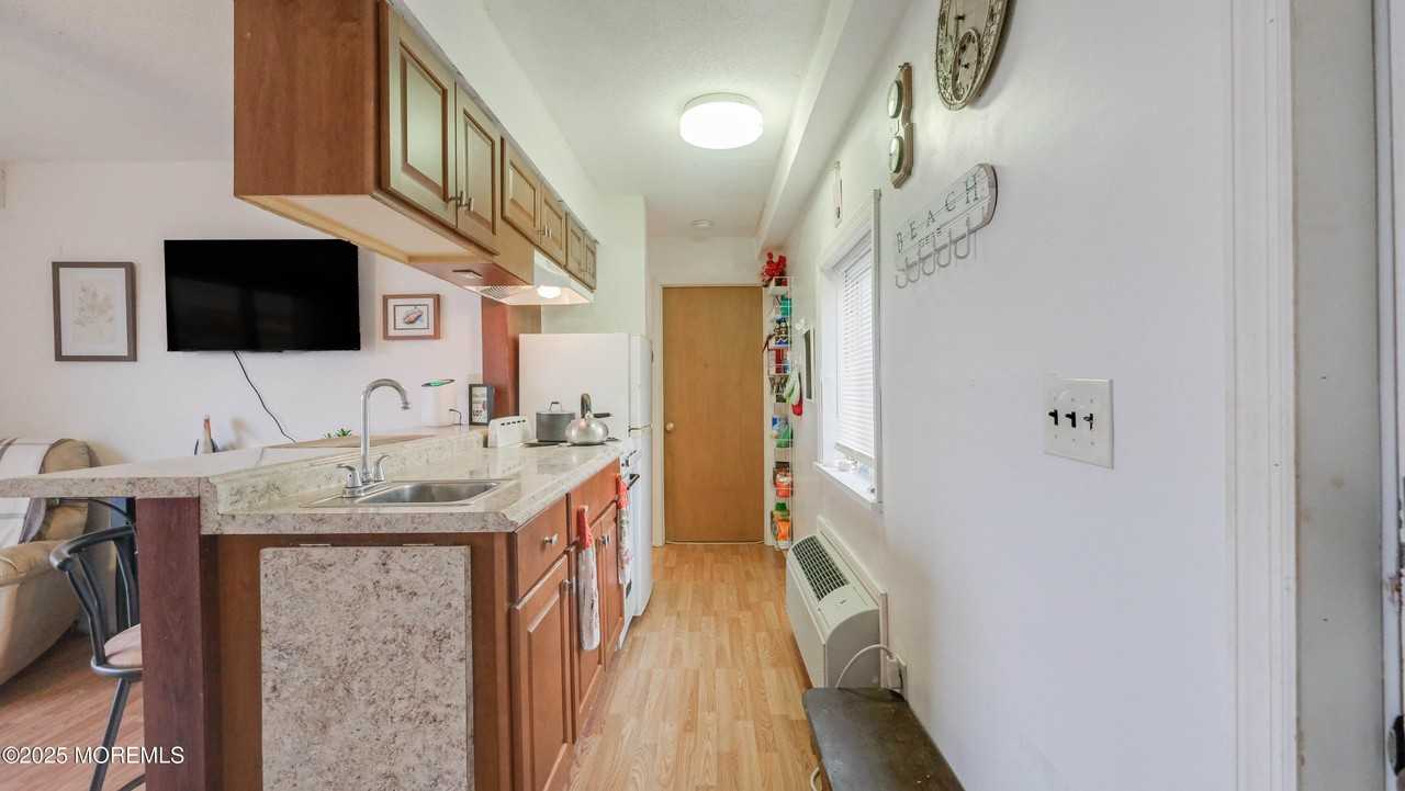 100 Ocean Ave Apt 20a - Photo 6 of 19