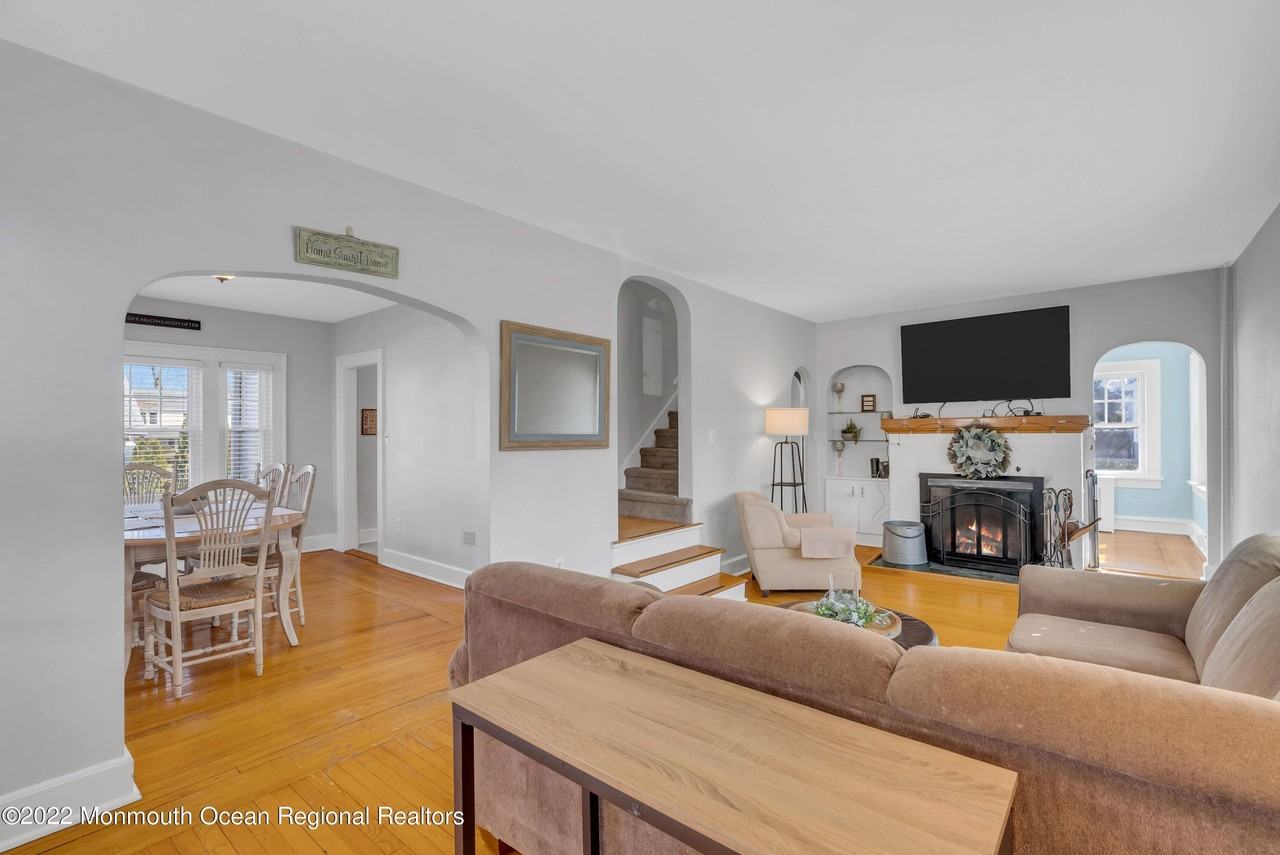 102 Dixon Ave - Photo 6 of 35