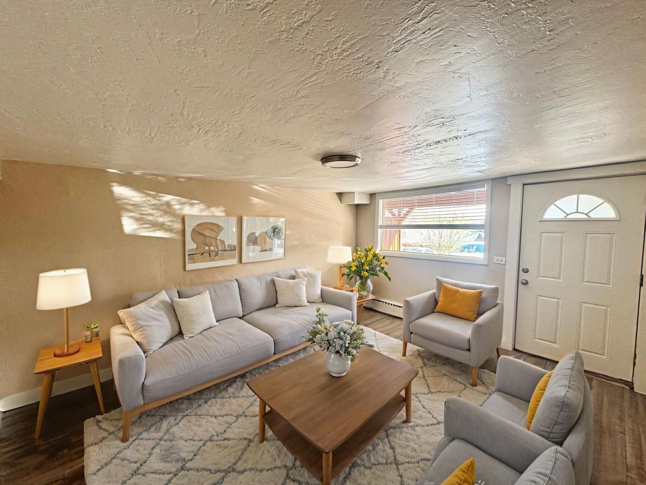 2511 W Uintah St. - Photo 2 of 7