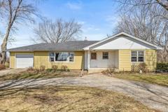 39W258 Seavey Rd - Photo 1 of 1