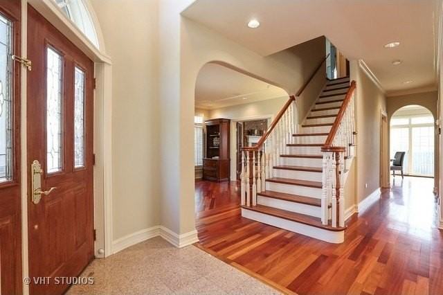 557 N County Line Rd - Photo 2 of 4