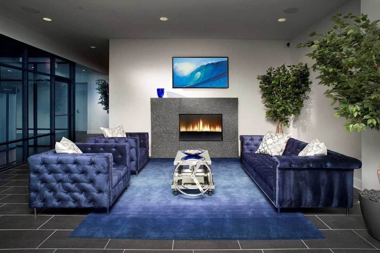 1720 Central St Apt 422 - Photo 3 of 17