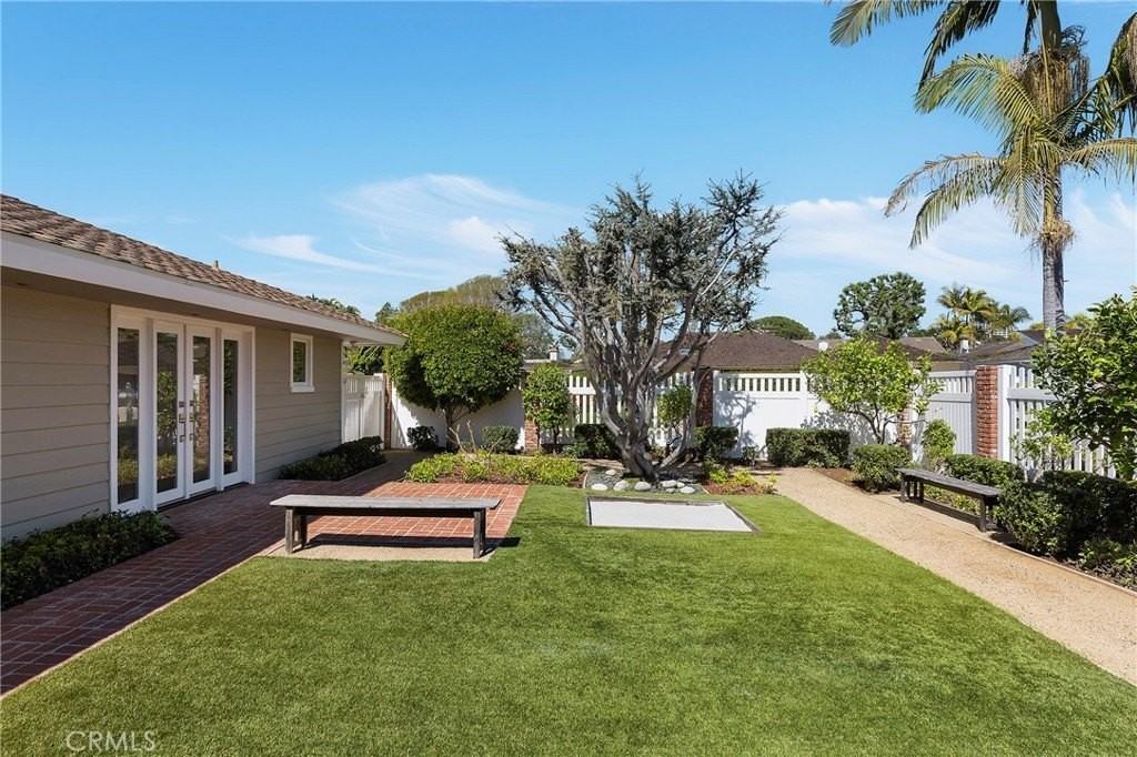 1901 Altura Dr - Photo 4 of 34