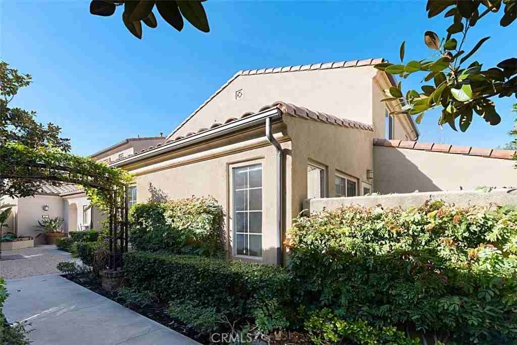 8 Iceberg Rose - Photo 3 of 46