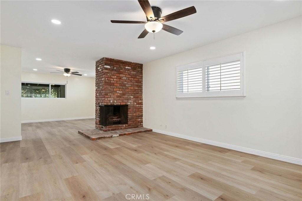 329 Bucknell Ave - Photo 5 of 19