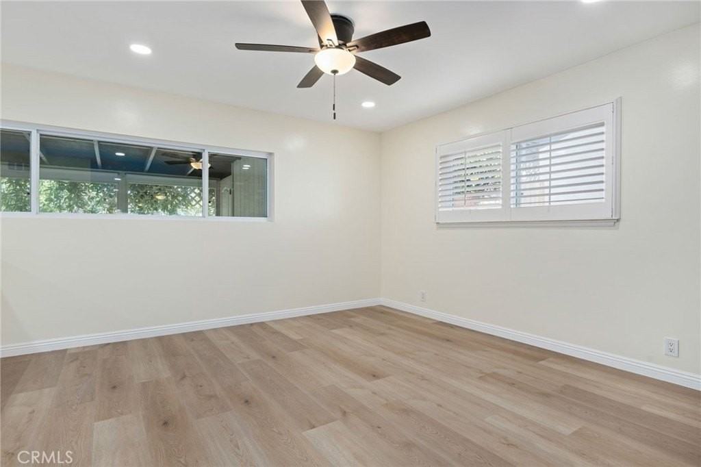 329 Bucknell Ave - Photo 6 of 19