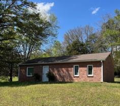 866 Hawthorne Rd - Photo 1 of 1