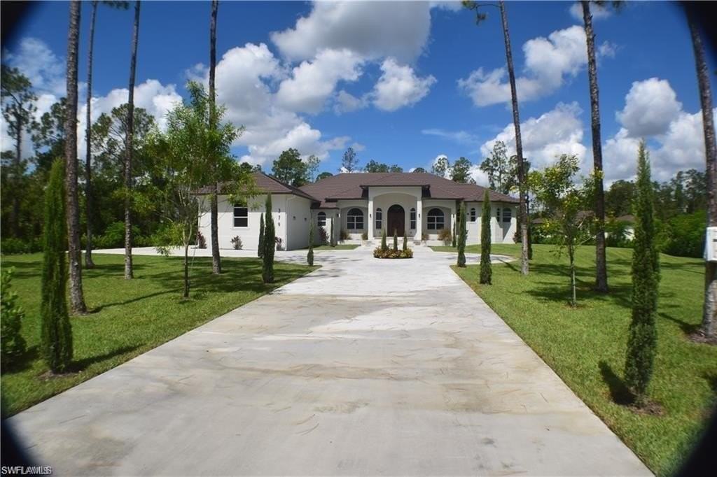 379 25th St Nw - Photo 2 of 32