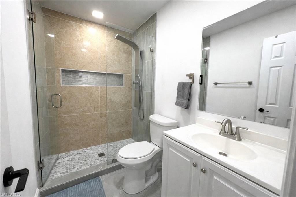 3767 Golden Gate Blvd E - Photo 6 of 26