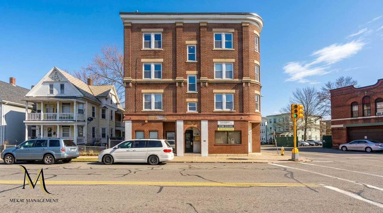 176-182 Oakland/199-203 Dickinson - Photo 2 of 3